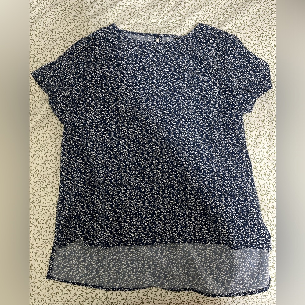 Blue floral top